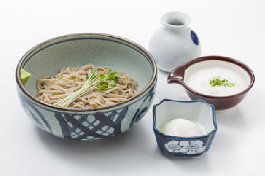 冷やし温玉とろろそば